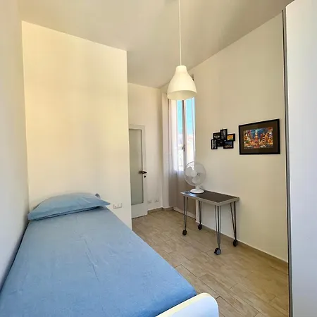 La Valigia Sul Letto ラ・スペツィア